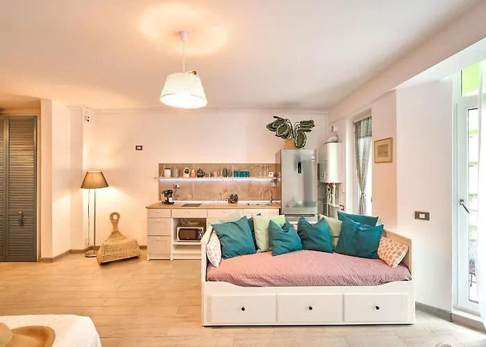 Апартаменты Midsummer Dream Нэводари