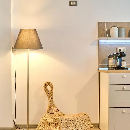 Midsummer Dream アパート