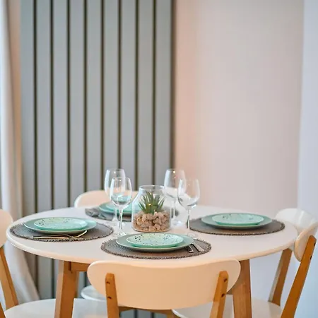 Midsummer Dream Apartment